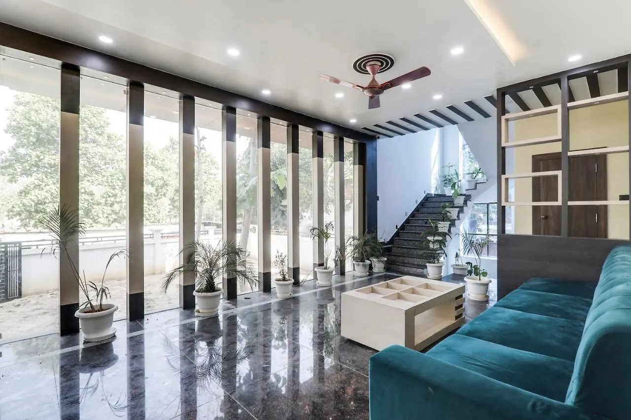 Hotel Oyo Flagship Seth Vila Varanasi 3*,  India