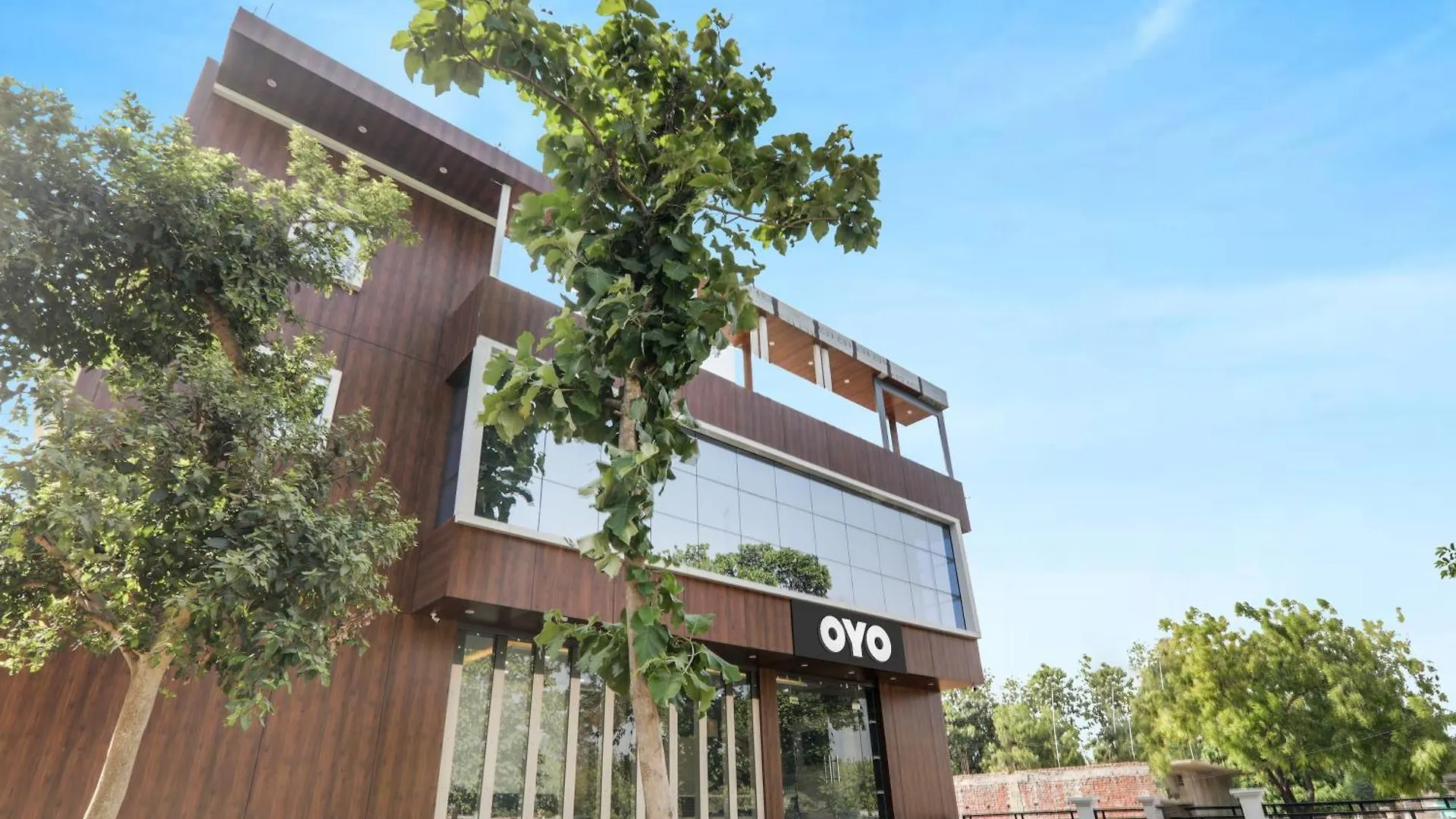 Hotel Oyo Flagship Seth Vila Varanasi